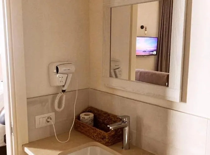 Gatto Bianco Santa Caterina